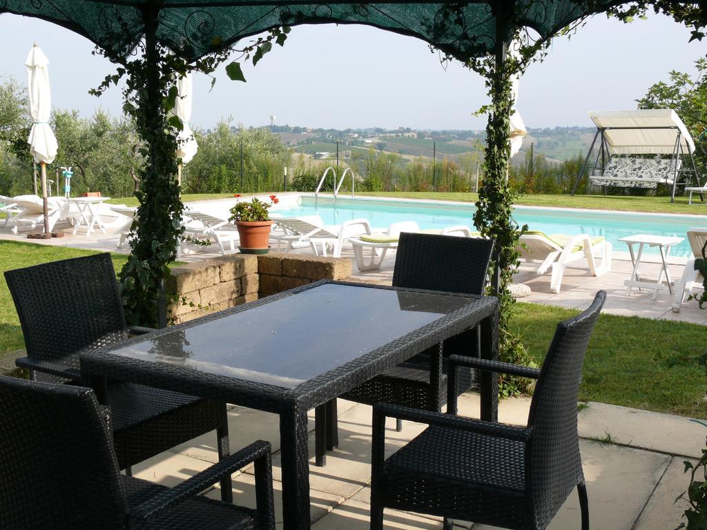 Agriturismo Al Rifugio Divino Belvedere Ostrense Extérieur photo
