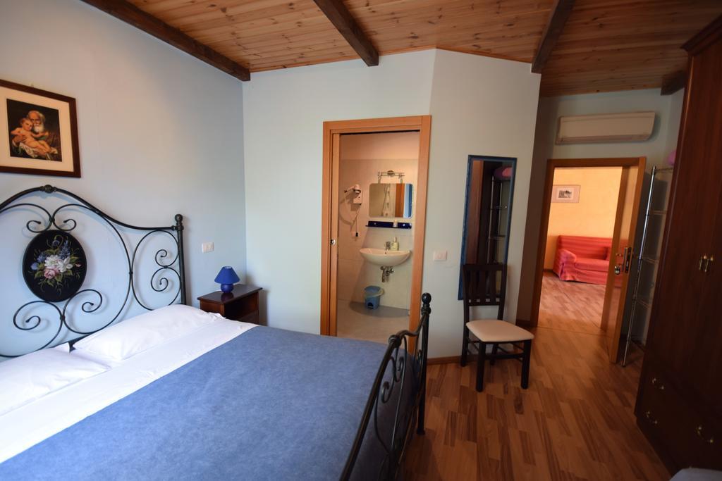 Agriturismo Al Rifugio Divino Belvedere Ostrense Extérieur photo